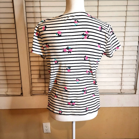 Croft and Barrow Women's Floral Graphic Design T-shirt - Picture 9 of 10